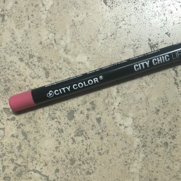 Cotton Candy color Lip liner - Picture 2 of 4